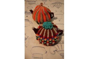 Vintage style tea cosies TC67